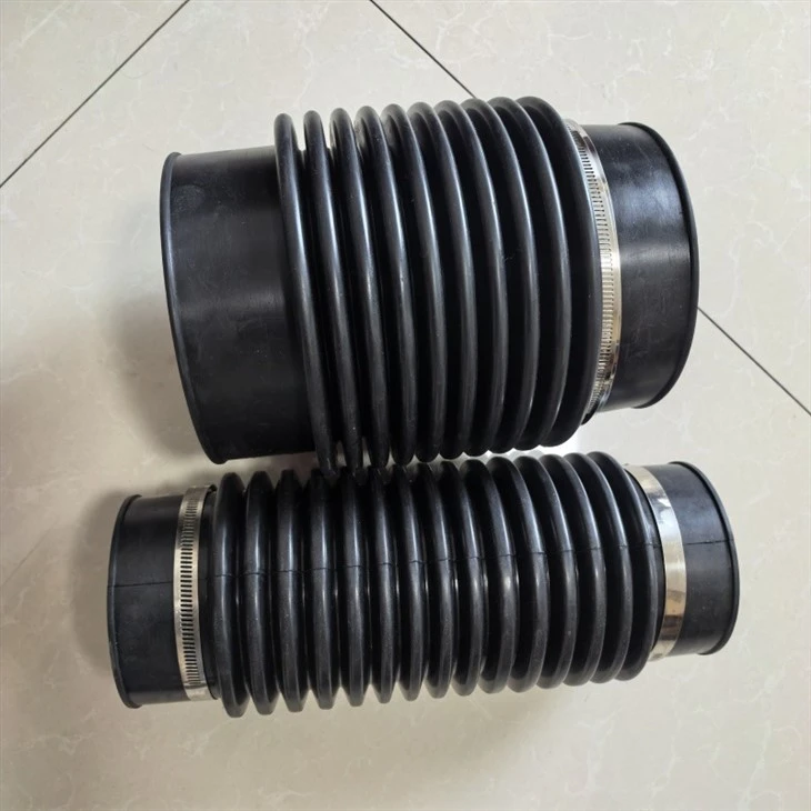 Clamped Rubber Bellows Connector